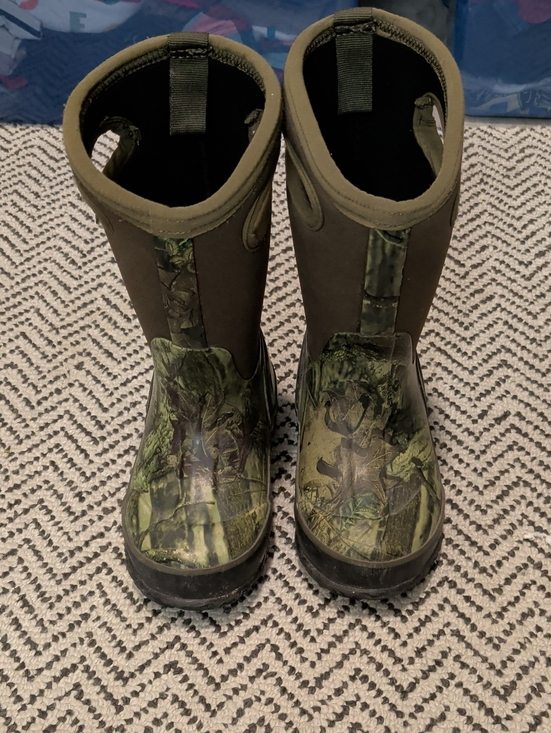 Bogs Other - Bogs Kids Green Camo Pull-On Waterproof Boots